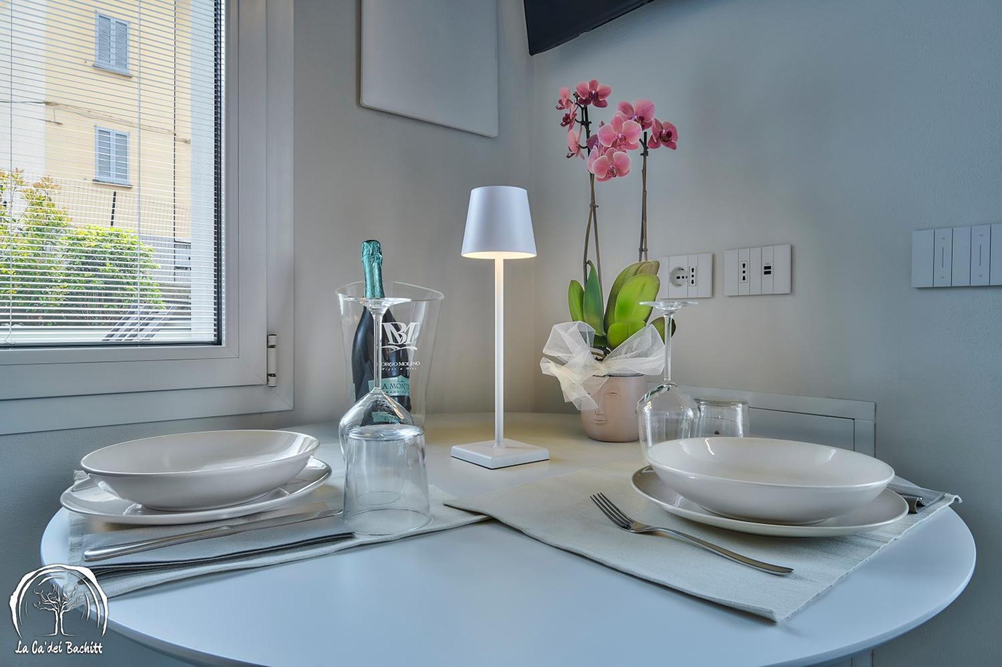 Foresteria Guesthouse Ca' Dei Bachitt เลียร์นา ภายนอก รูปภาพ